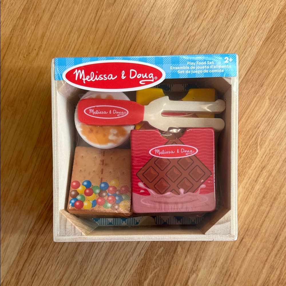 Melissa & Doug Wooden Snack Set with Red and Brown Accents
